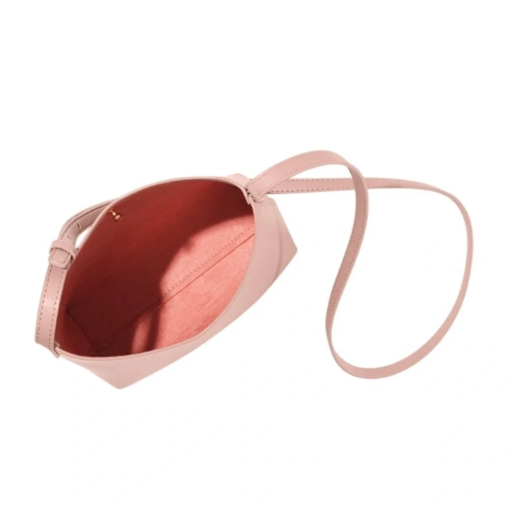 NEW SAMARA Vegan Leather Shoulder Bag in Peony